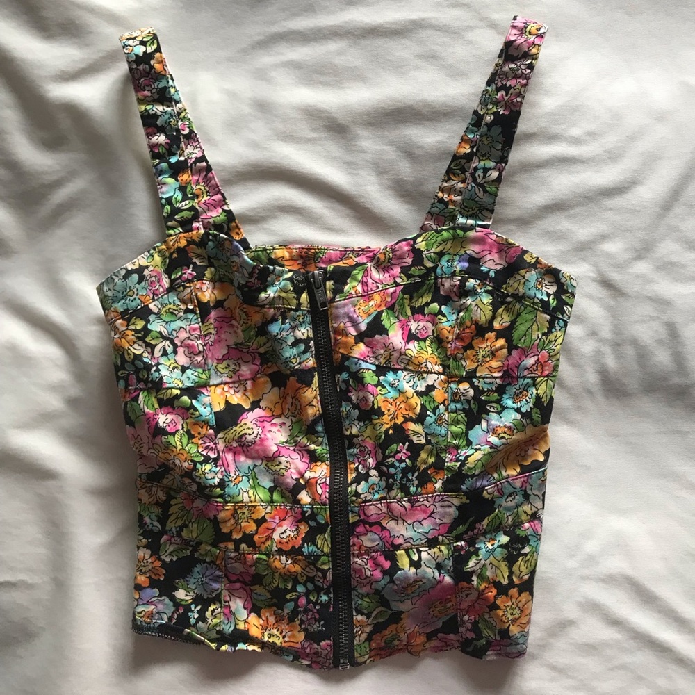 zip up floral crop top